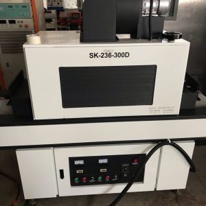 烘干固化設(shè)備_二手UV機(jī)立式雙燈UV機(jī)UV膠水光固化機(jī)二手UV機(jī)低價(jià)出售。